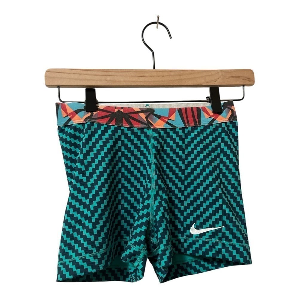 Nike Pro Dri-Fit Geometric Patterned Athletic Shorts